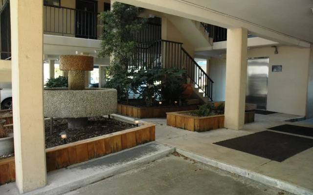 Summer Sands Suites