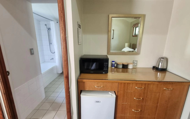 18 Jollies Pass Road - Garden Studio 346