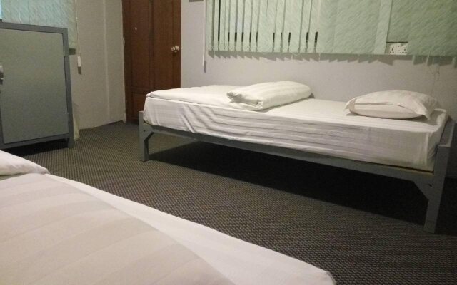 Little Yangon Hostel