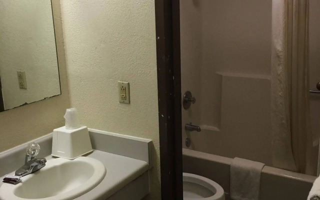 Executive Inn Pine Bluff
