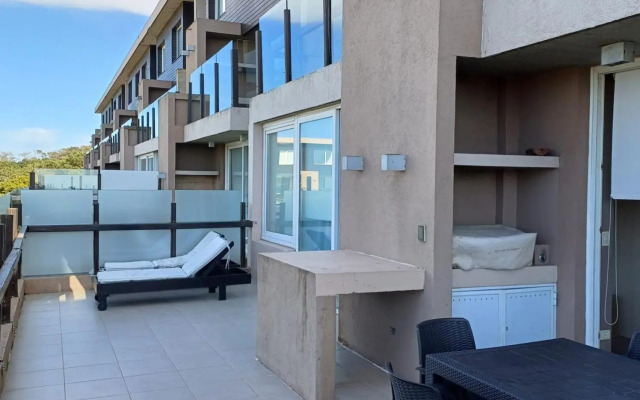 Linda Bay 223, Mar de las Pampas