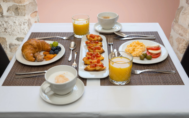 Palace Suites Heritage Hotel – Adults Only
