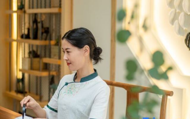 Shangshan He Li Yunqi HotSpring Hotel