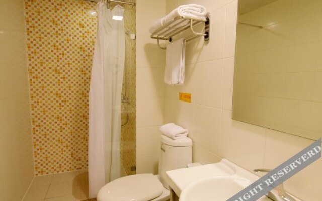 Home Inn (Yangzhong Yangzi Middle Road)