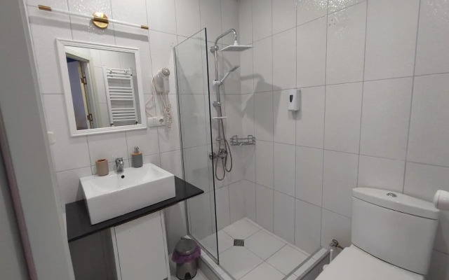 Biblioteka Tbilisi Hotel