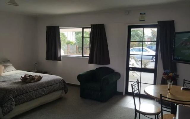 Heritage Highway Motel