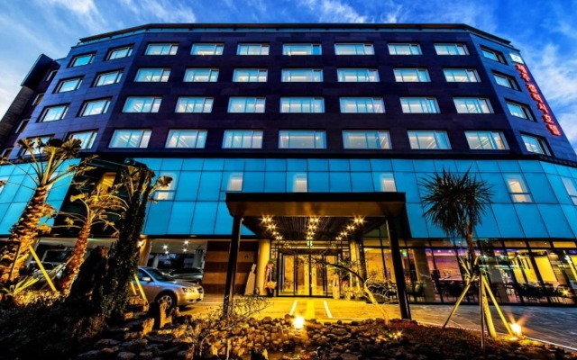 hotelImage