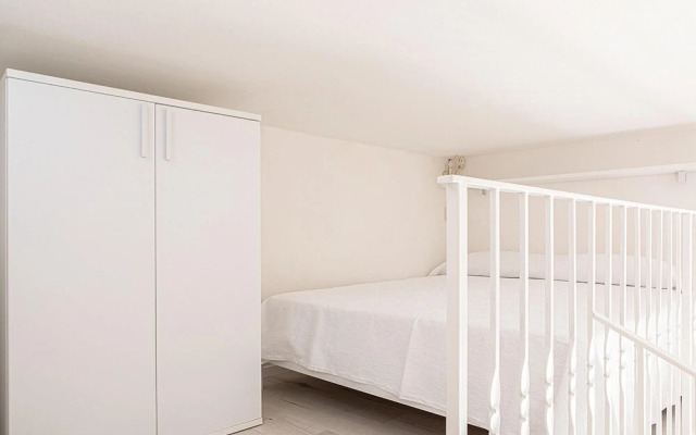 Studio Dione 130 by Wonderful Italy