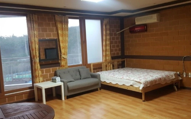 Sonamu Hwangto Ville Pension