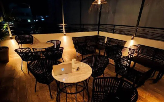 Emiliano 42 Condos Boutique