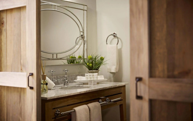 Bespoke Inn Scottsdale