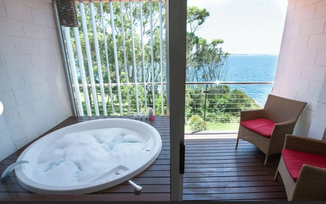 Bannisters by the Sea Mollymook