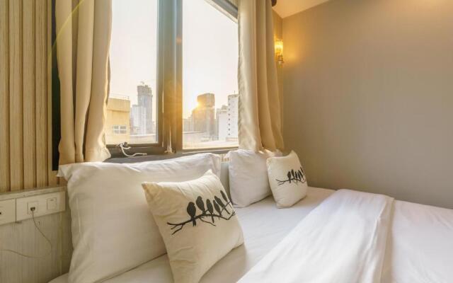 De Lux Bangkok Hotel