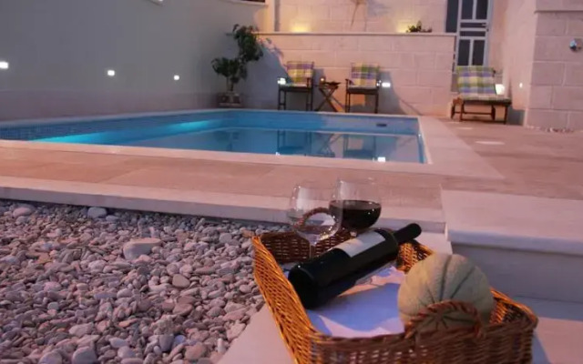 Villa Biston