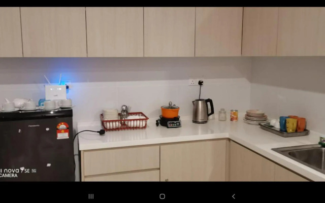 LCP 2 RELAX HAPPY HOLIDAY MIDHILLS homestay