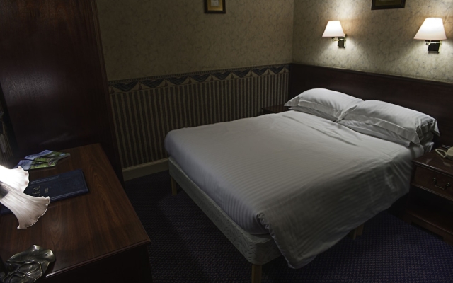 The Queen's Hotel