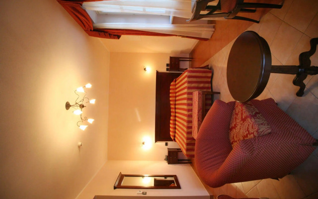 Hotel Barolo