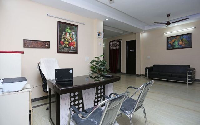 OYO 9274 Homey Stay Suites