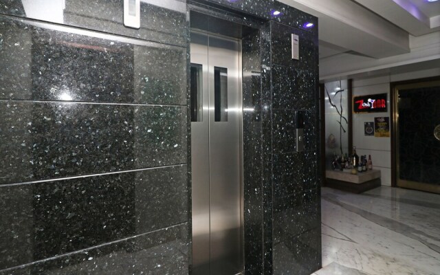 OYO 3194 Hotel Dayal International