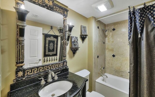 Maison Par Leau by RedAwning