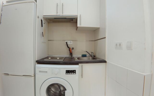 Apartamento de 2 Habitaciones en Puerta del Angel AZ2EXC