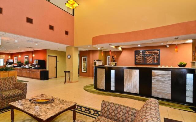 Spark by Hilton Oak Forest