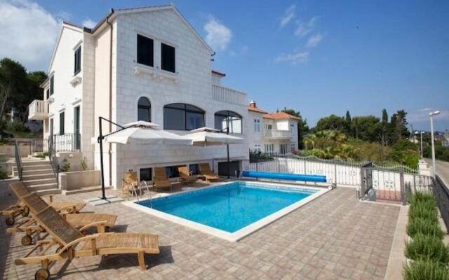 Apartments Villa Grlica
