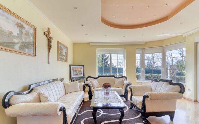 Serene Holiday Home in Zagreb With Jacuzzi