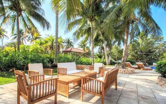 Swaying Palm Beach House