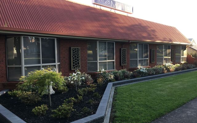 AAt 28 Goldsmith Motel