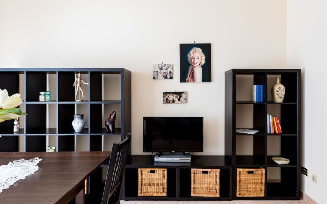 Lovely Central Apartment