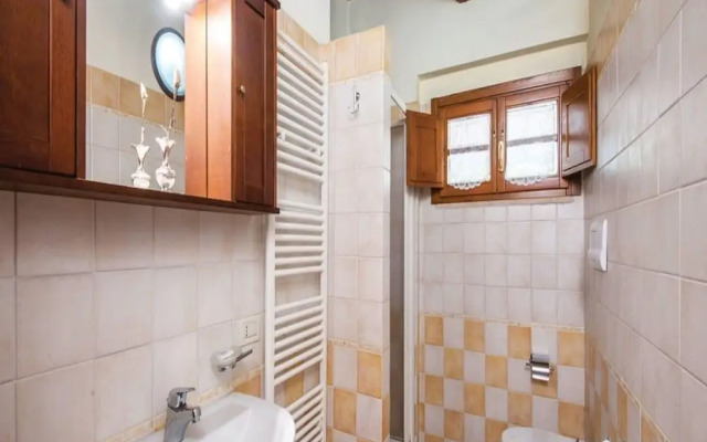 Lovely Farmhouse in Monticiano With Garden