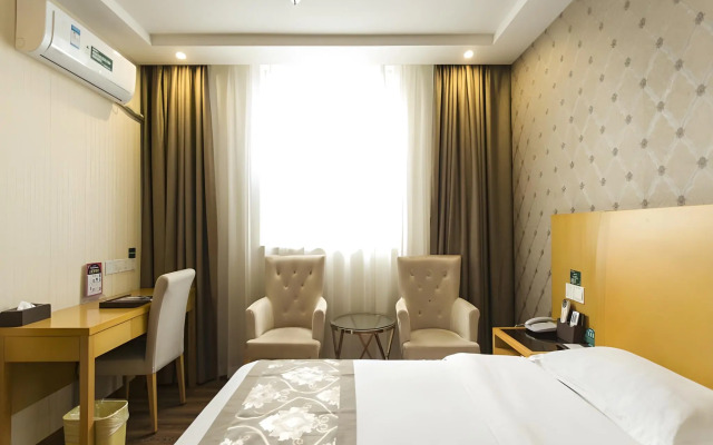 GreenTree Inn Zhuhai Light Rail Pearl Station Express Hotel