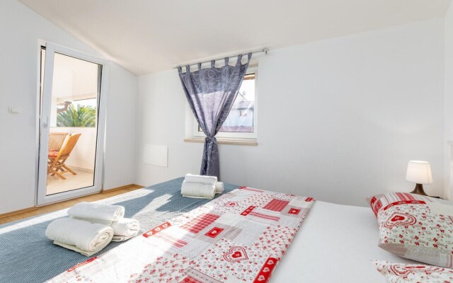 Beautiful Apartment in Pula With Wifi and 2 Bedrooms