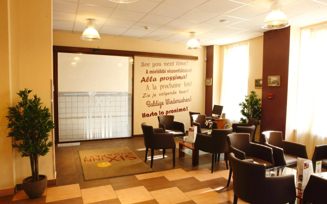 Six Inn Hotel