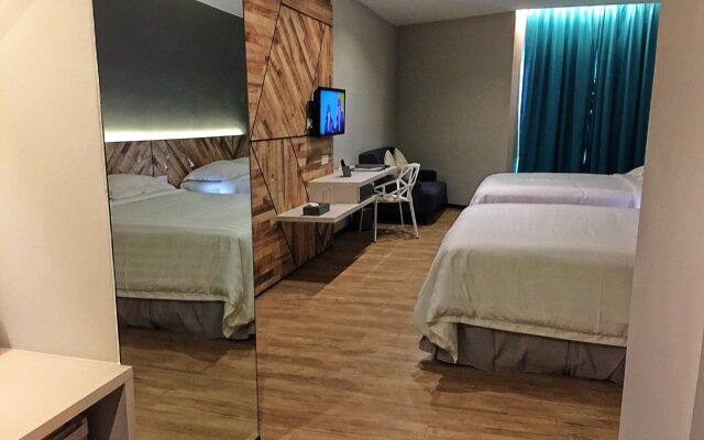 Embassy Hotel  Service Apartment