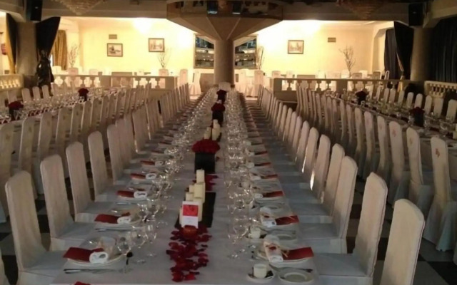 Complejo Hostelero Paladium