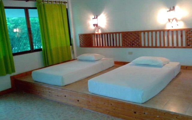 Hillside Country Home Golf & Resort