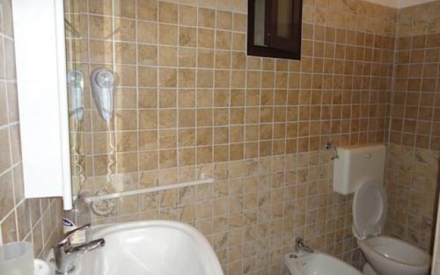 Apulia Hotels Castel del Monte