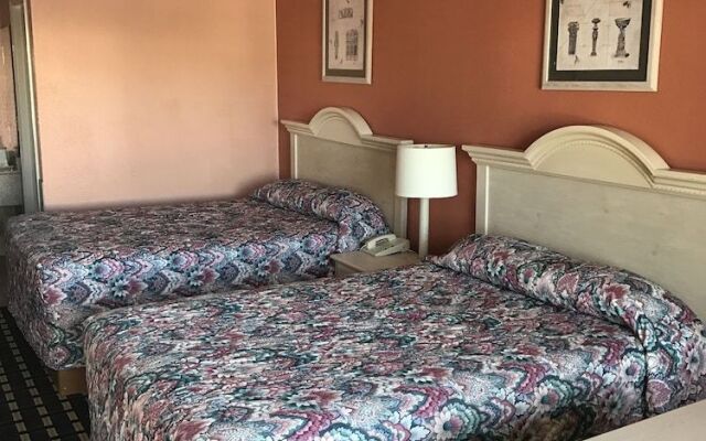 Travelodge by Wyndham Thomasville AL