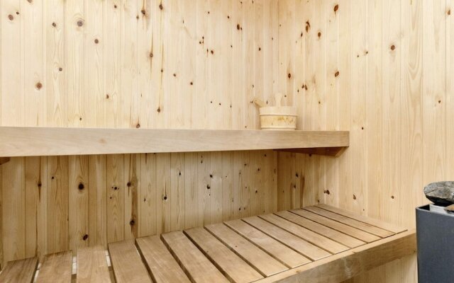 10 Person Holiday Home in Hadsund