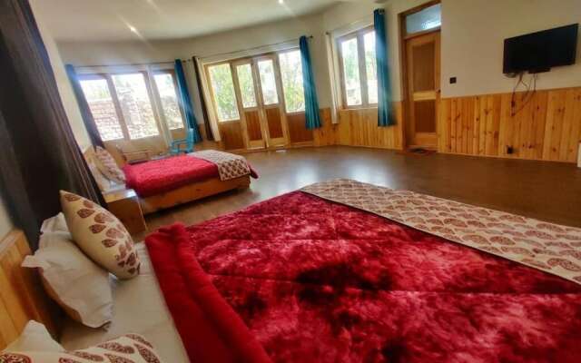 Glacier View Guest House