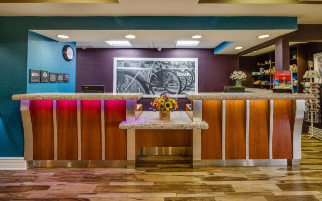 Hampton Inn San Francisco Airport