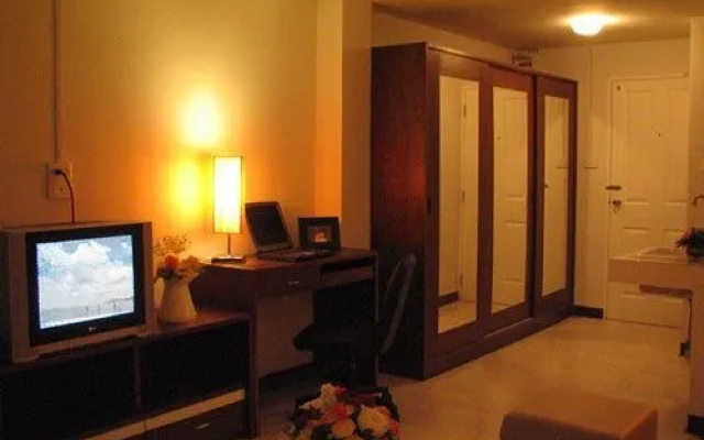 The Room Resort Apartment