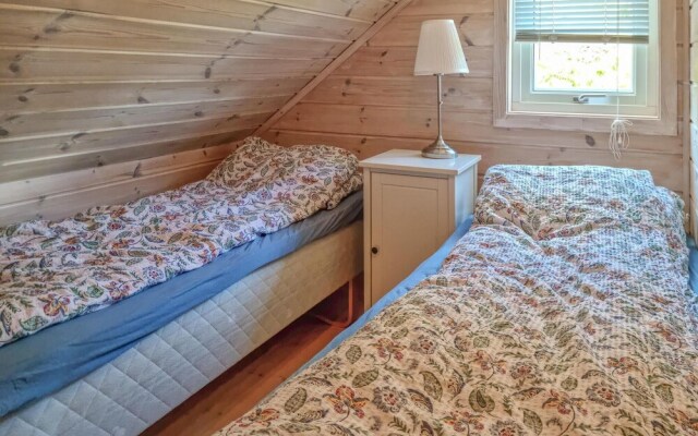 Stunning Home in Spangereid With Wifi and 4 Bedrooms