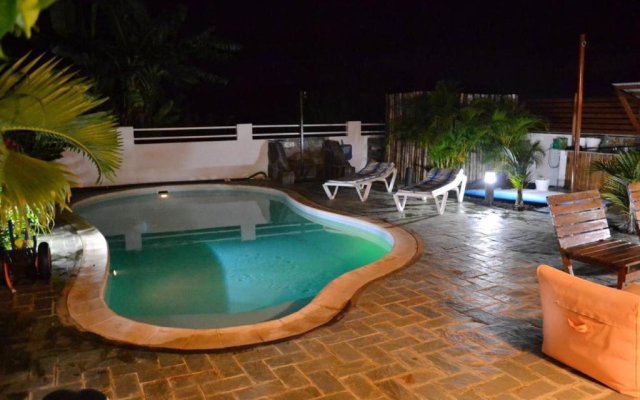 Apartment With one Bedroom in Pereybere, With Pool Access, Terrace and