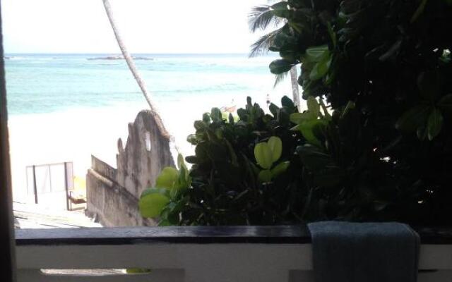 Unawatuna Beach Bunglow