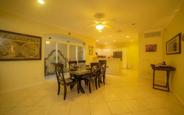 Colina 1F - 2 Bedr 2 Bath