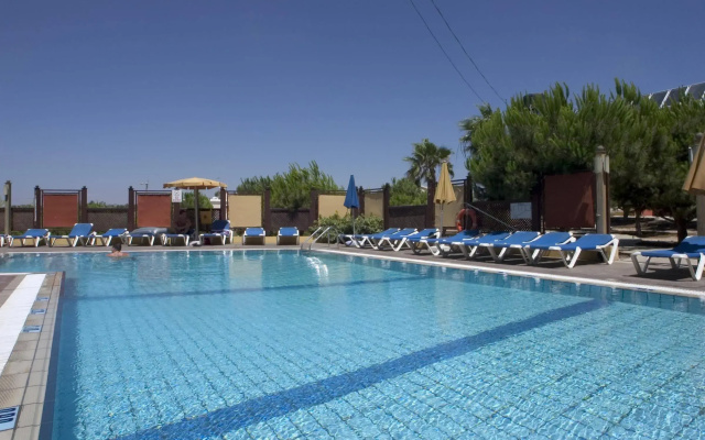 Senator  Apartments - Adults Only