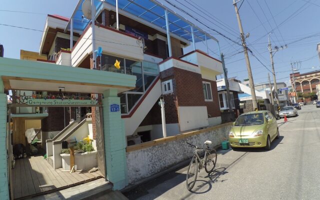 Gangneung Station Guesthouse